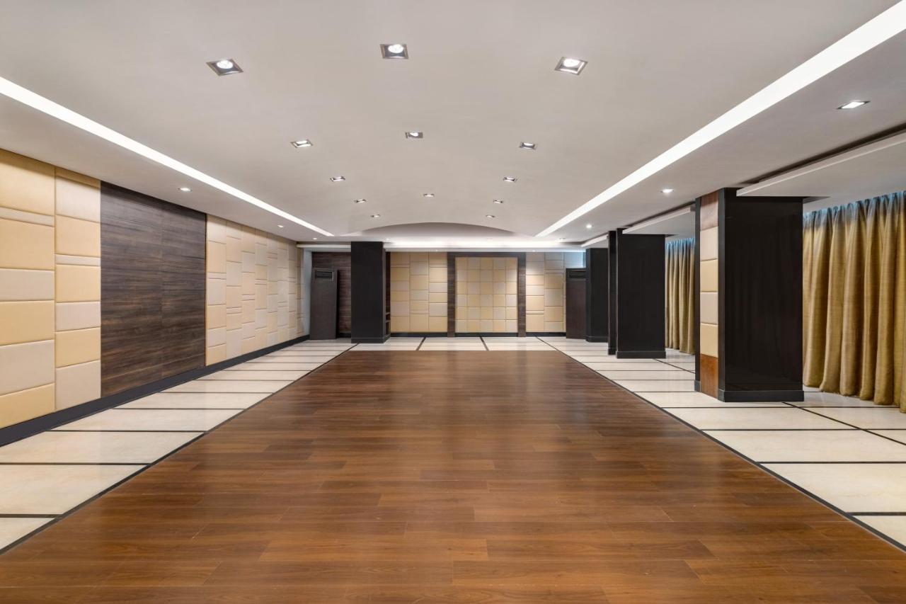 होटल Ramada By Wyndham North